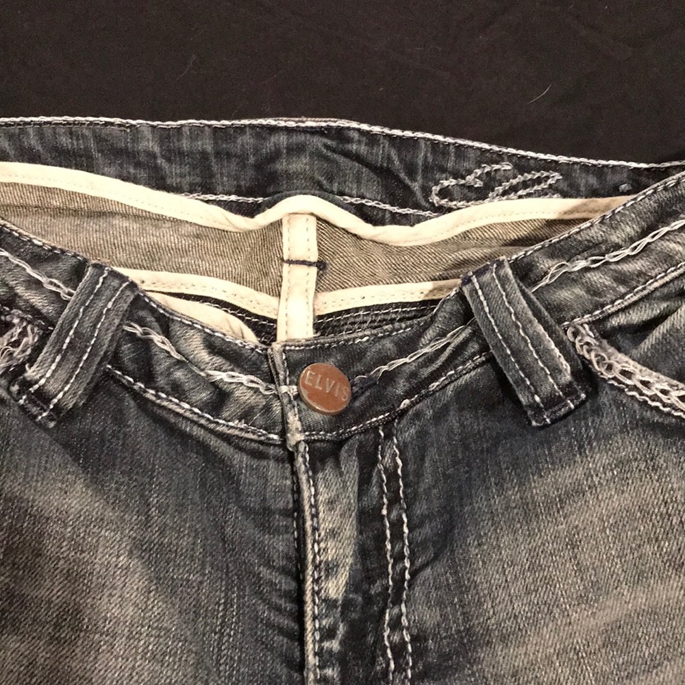 Elvis Jean - Picture 2 of 4